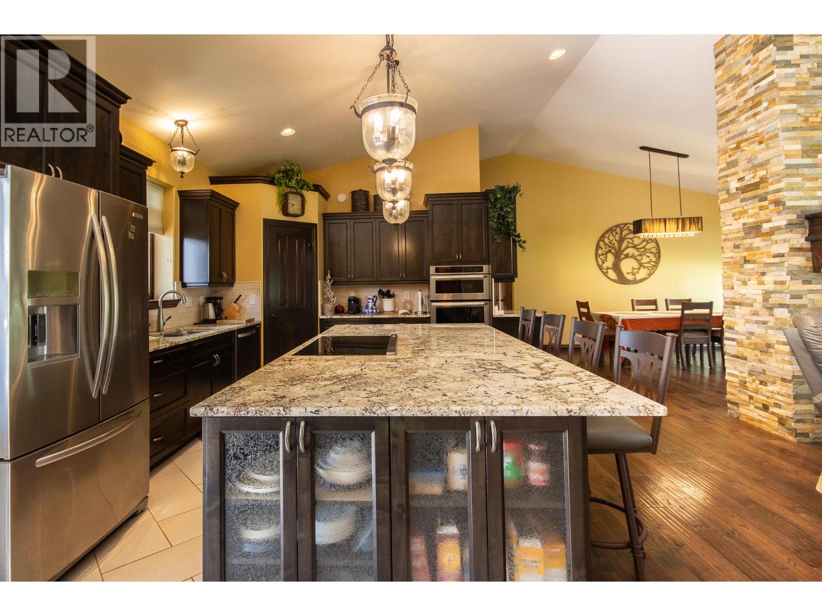 2713 210 Road, Dawson Creek, British Columbia  V1G 4H4 - Photo 6 - 10359356