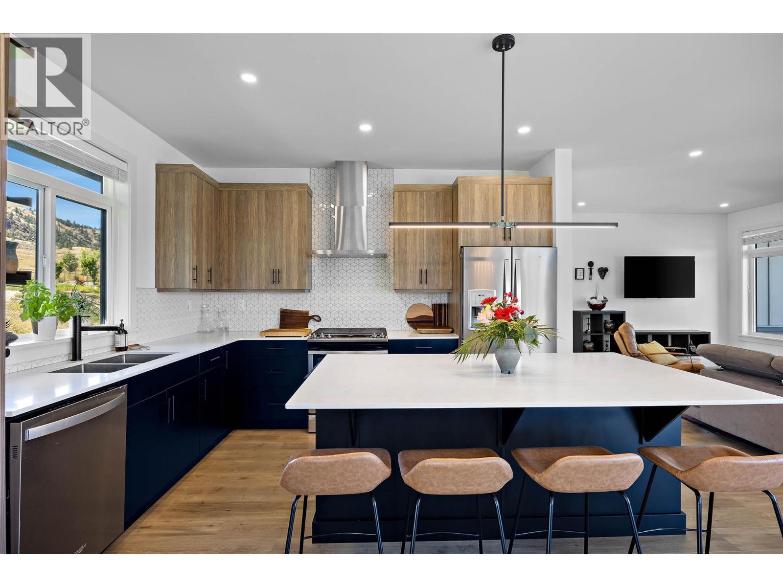 135 Cavesson Way, Kamloops, British Columbia  V1S 0B3 - Photo 8 - 10359302