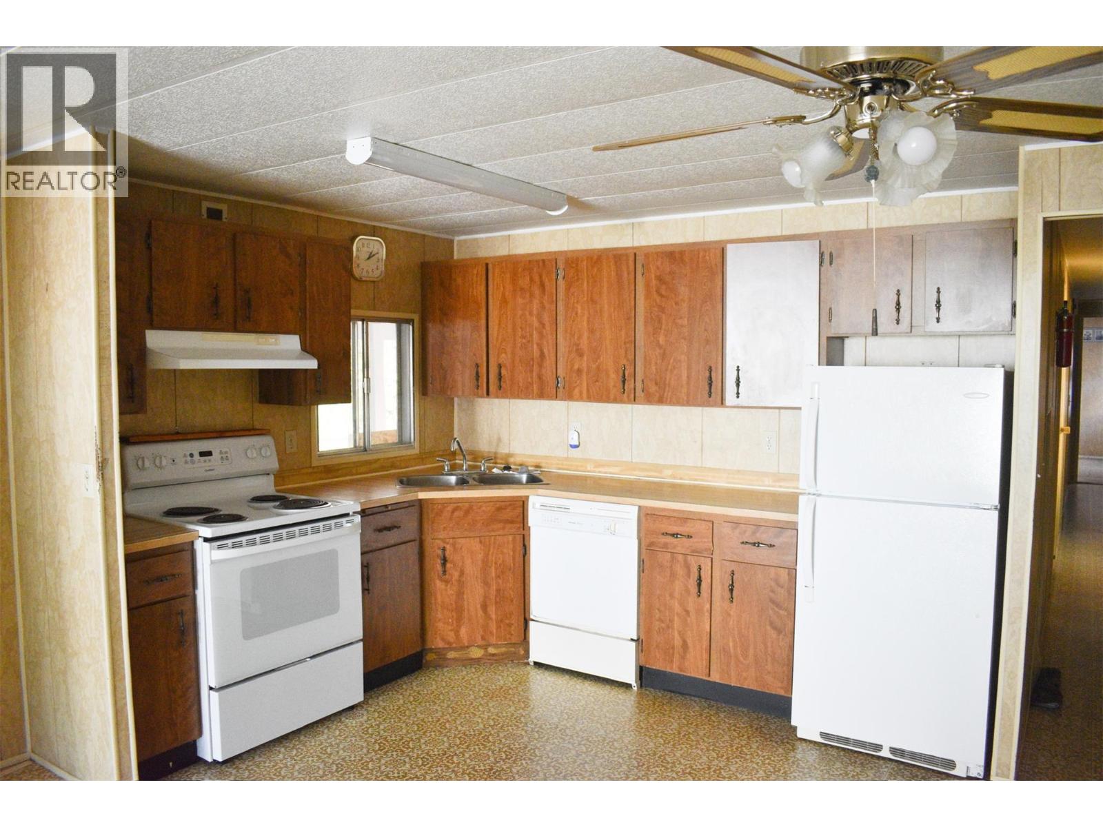 150 Tamarac Avenue Unit# 1, Fruitvale, British Columbia  V0G 1L1 - Photo 11 - 10359277