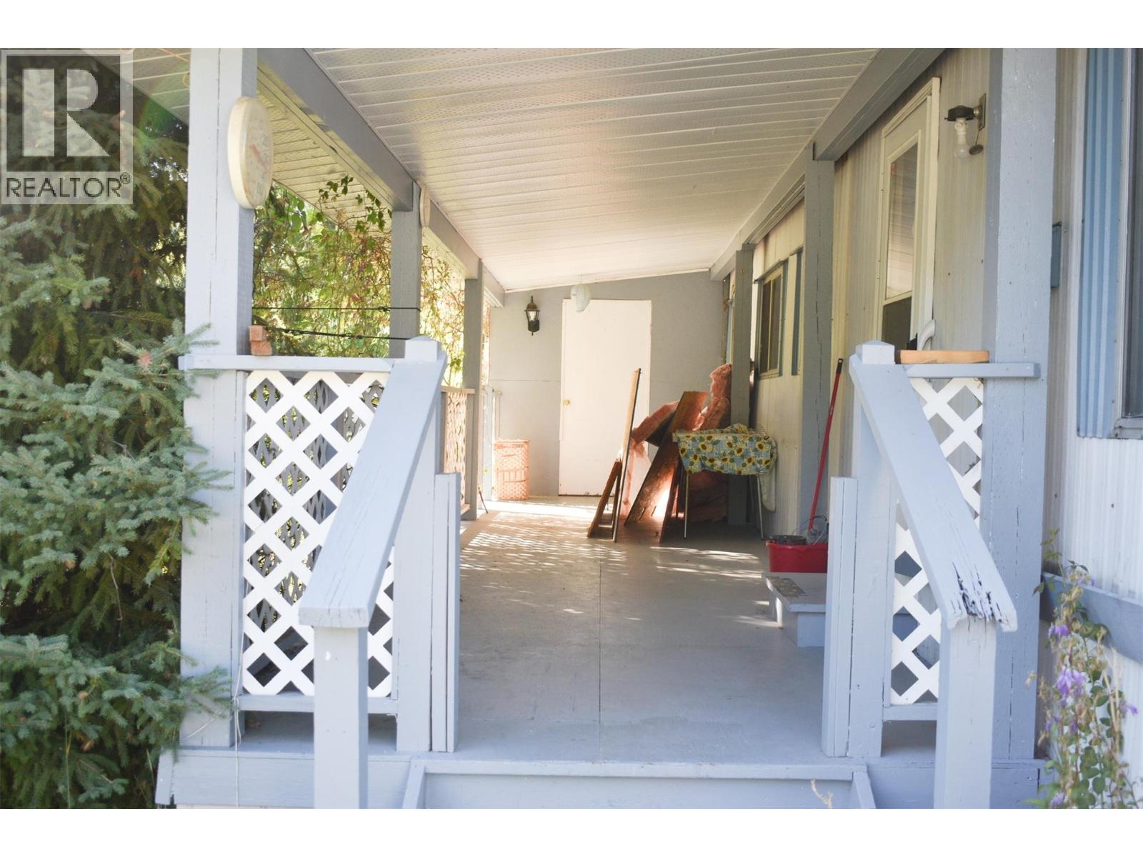 150 Tamarac Avenue Unit# 1, Fruitvale, British Columbia  V0G 1L1 - Photo 5 - 10359277