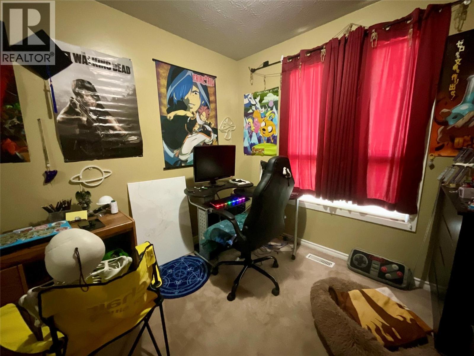 32 Valleyview Place, Tumbler Ridge, British Columbia  V0C 2W0 - Photo 9 - 10358901