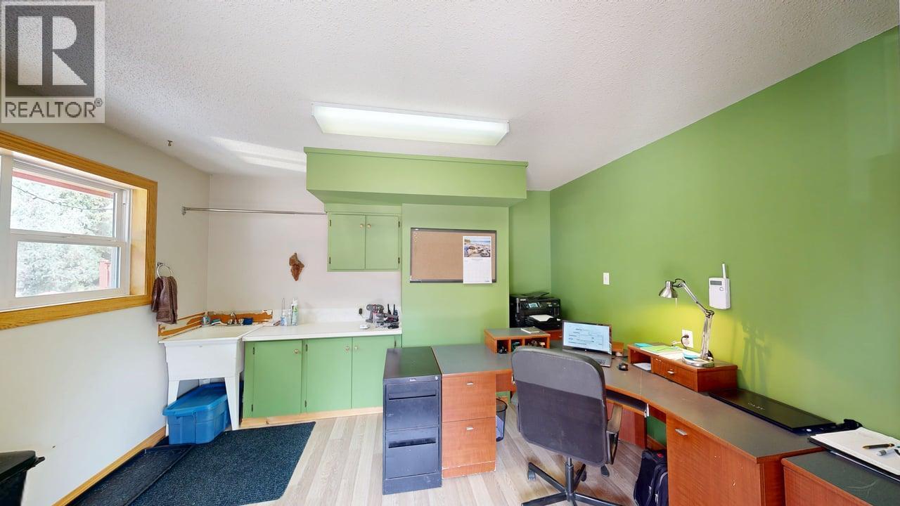 1693 Oberg Johnson Road, Golden, British Columbia  V0A 1H1 - Photo 25 - 10359187