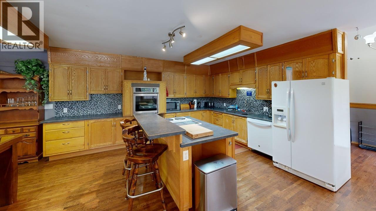 1693 Oberg Johnson Road, Golden, British Columbia  V0A 1H1 - Photo 5 - 10359187