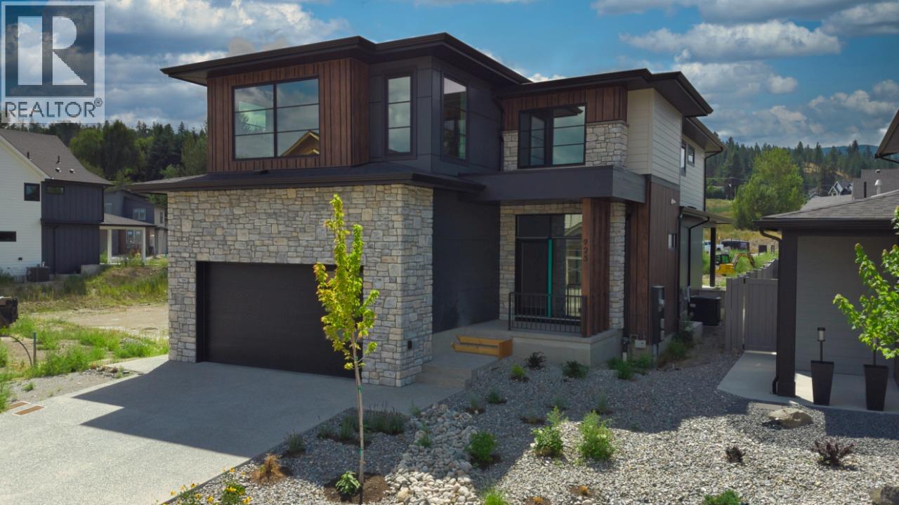 925 Bull Crescent, Kelowna, British Columbia  V1W 0E6 - Photo 2 - 10358716