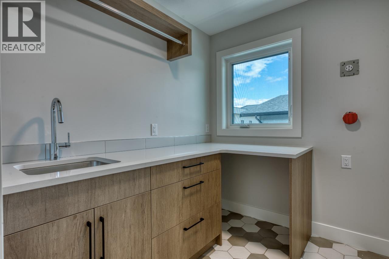 925 Bull Crescent, Kelowna, British Columbia  V1W 0E6 - Photo 42 - 10358716