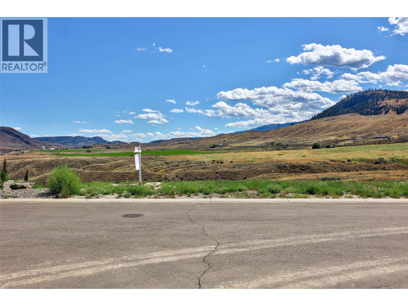 123 Lake Point Court, Kamloops, British Columbia  V1S 0G2 - Photo 1 - 10359234