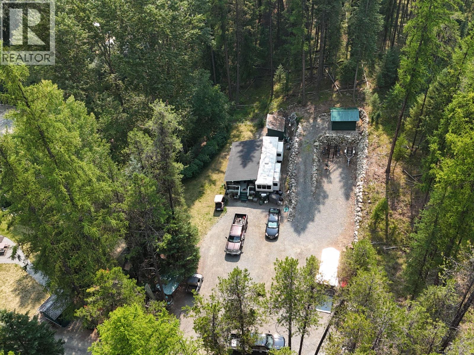 9765 Braunagel Road, Moyie, British Columbia  V0B 2A0 - Photo 2 - 10359427