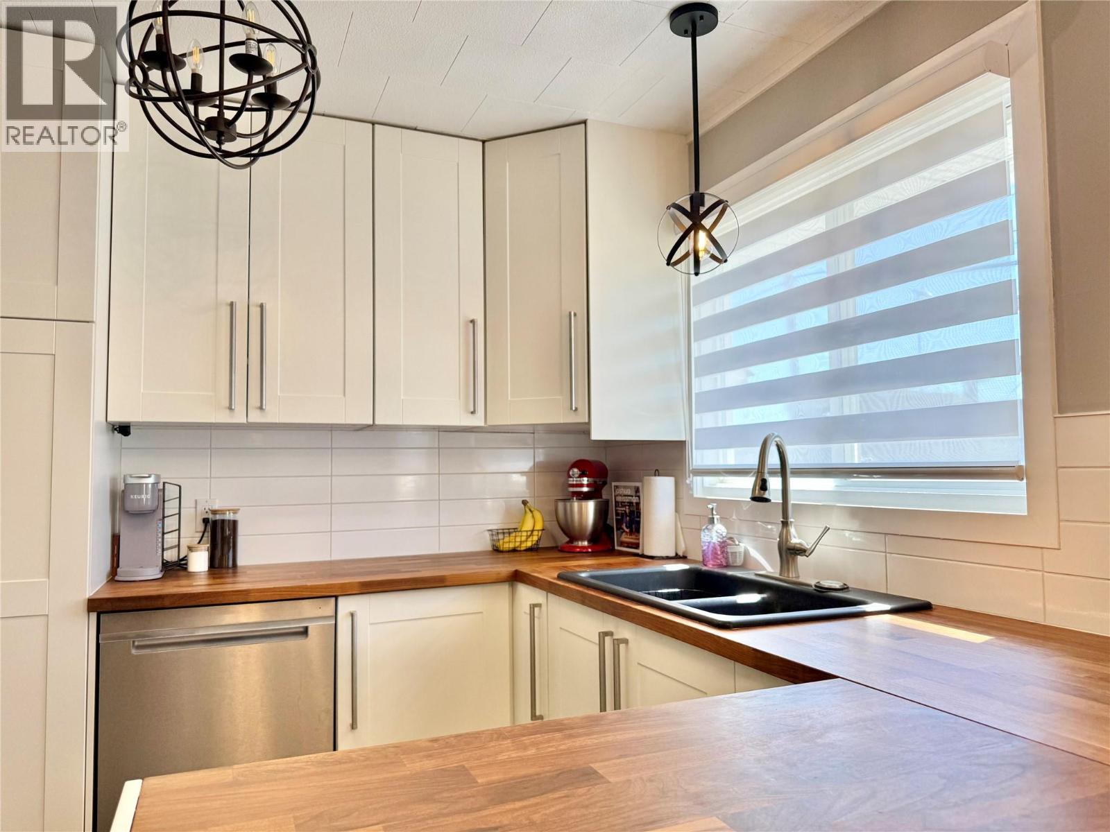 1971 75 Avenue, Grand Forks, British Columbia  V0H 1H2 - Photo 11 - 10359478