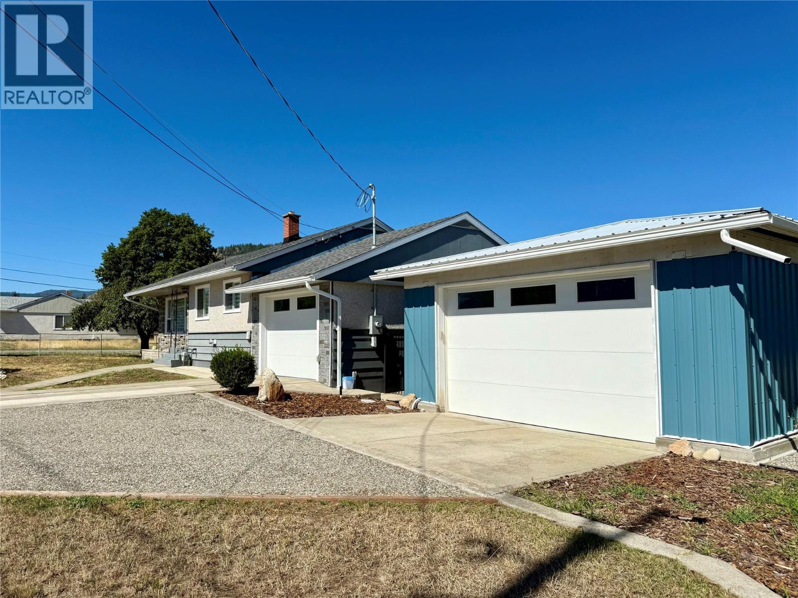 1971 75 Avenue, Grand Forks, British Columbia  V0H 1H2 - Photo 2 - 10359478