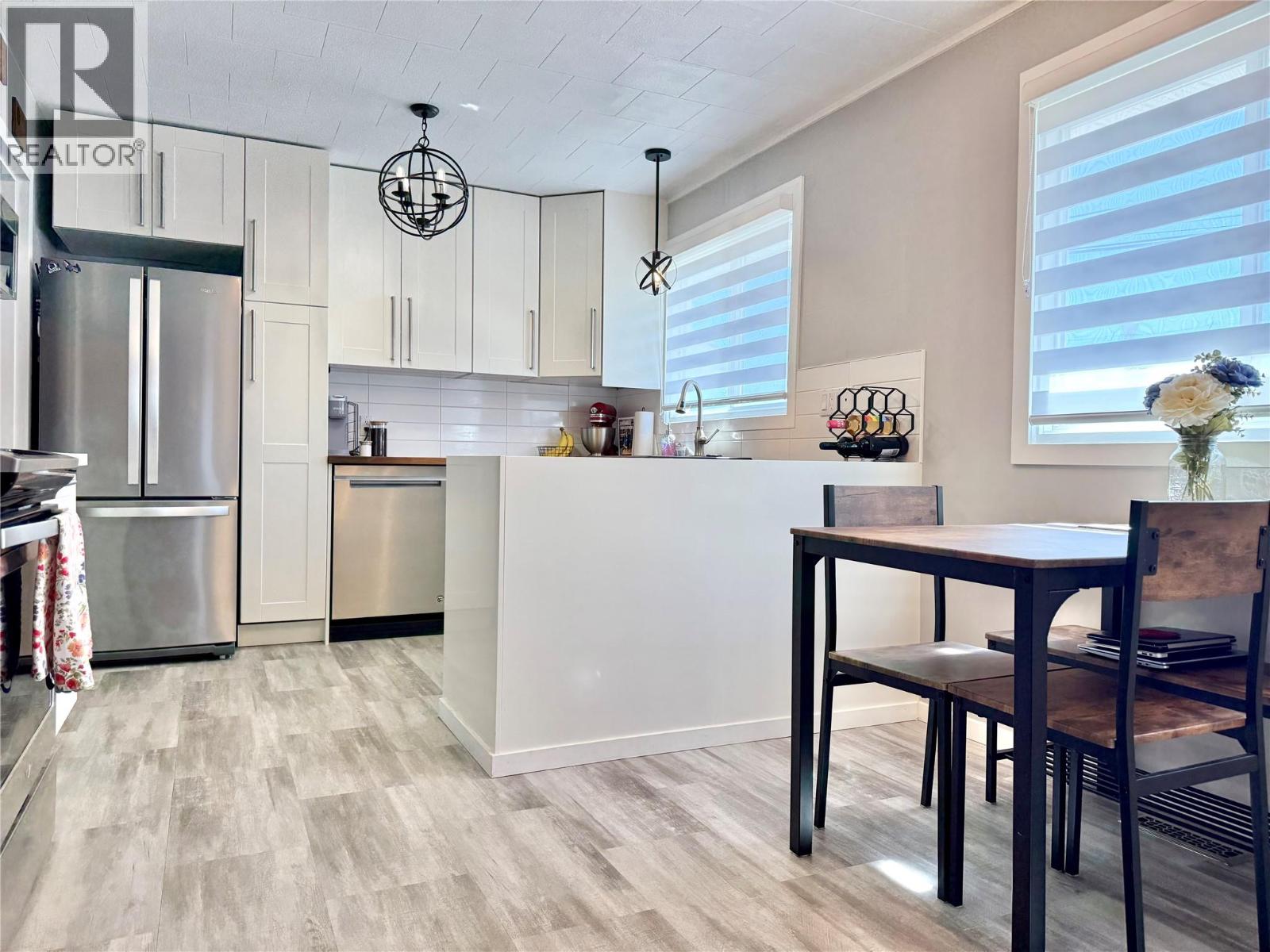 1971 75 Avenue, Grand Forks, British Columbia  V0H 1H2 - Photo 3 - 10359478