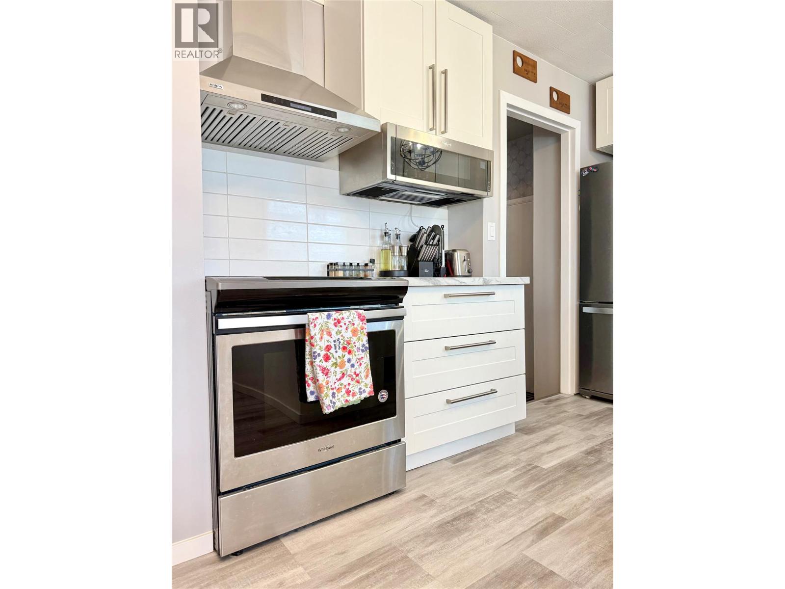 1971 75 Avenue, Grand Forks, British Columbia  V0H 1H2 - Photo 8 - 10359478