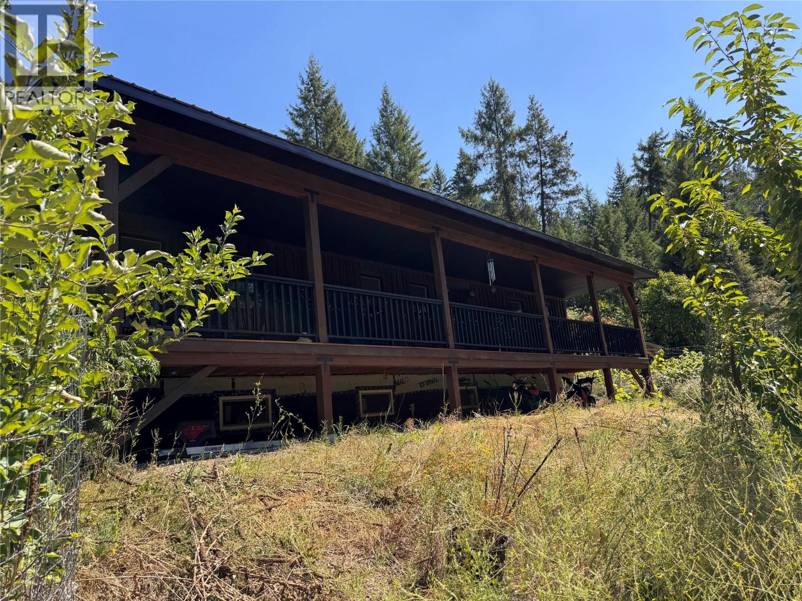 2160 3 Highway, Christina Lake, British Columbia  V0H 1E3 - Photo 35 - 10357524