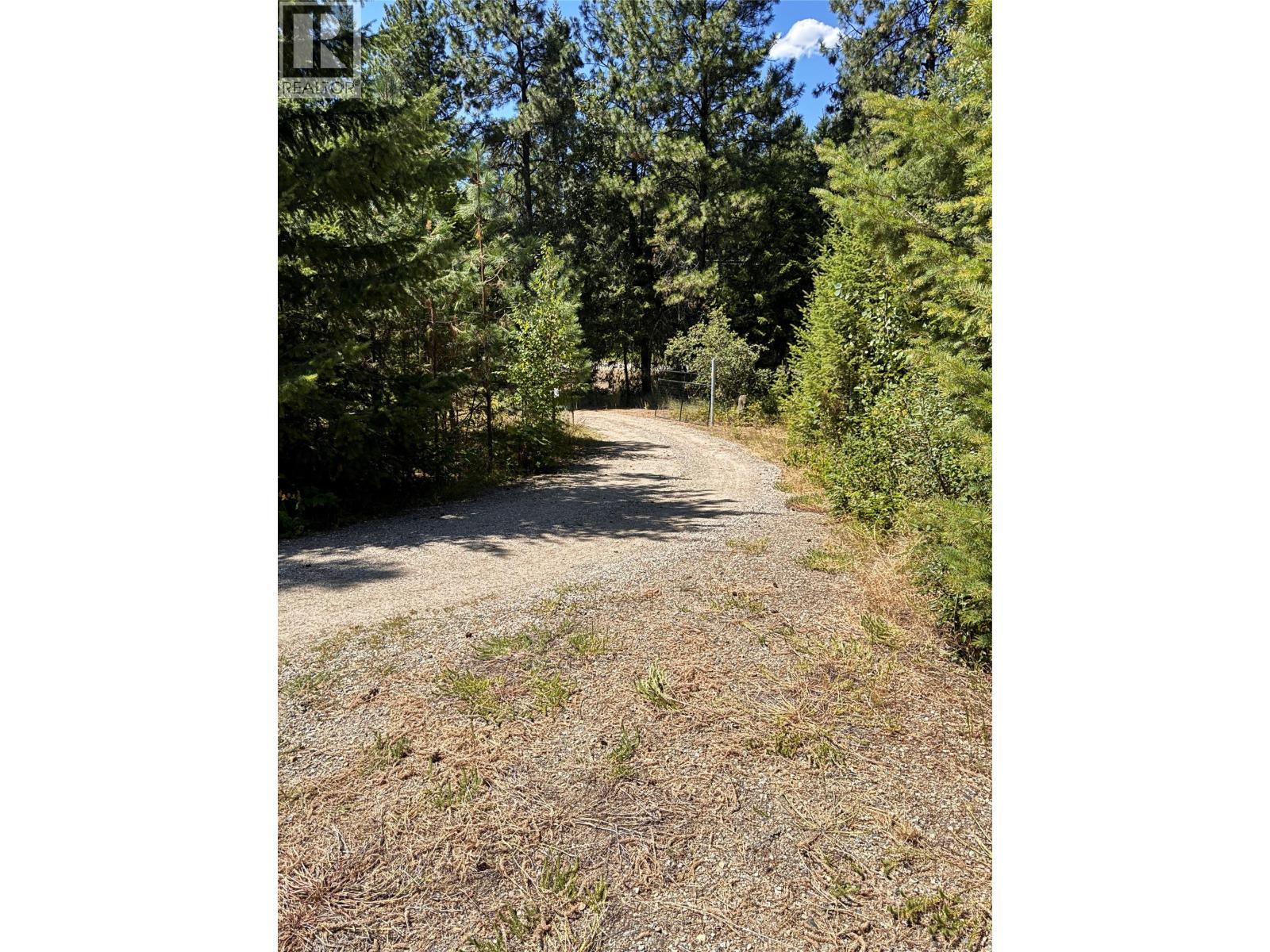 2160 3 Highway, Christina Lake, British Columbia  V0H 1E3 - Photo 41 - 10357524