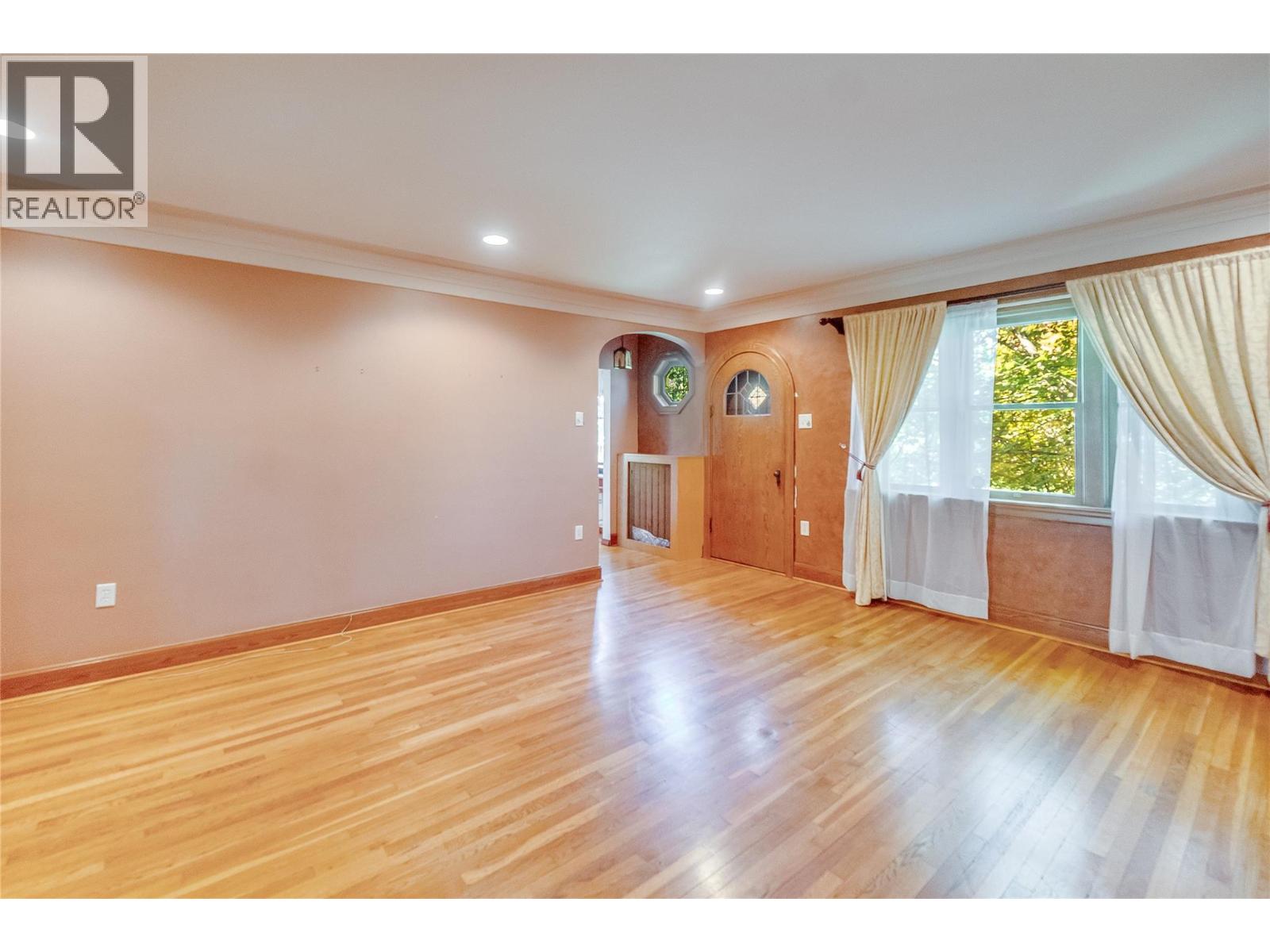 102 18th Street, Castlegar, British Columbia  V1N 2M7 - Photo 18 - 10359264