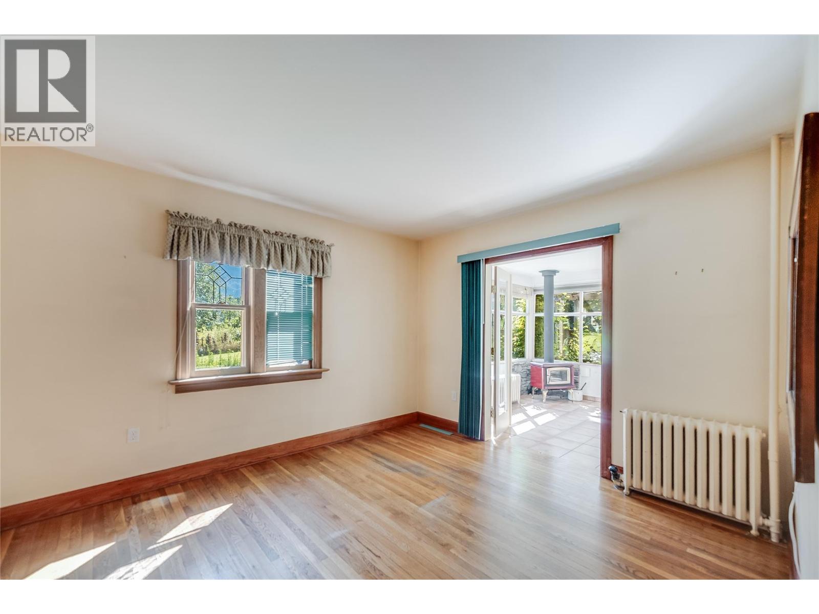 102 18th Street, Castlegar, British Columbia  V1N 2M7 - Photo 23 - 10359264