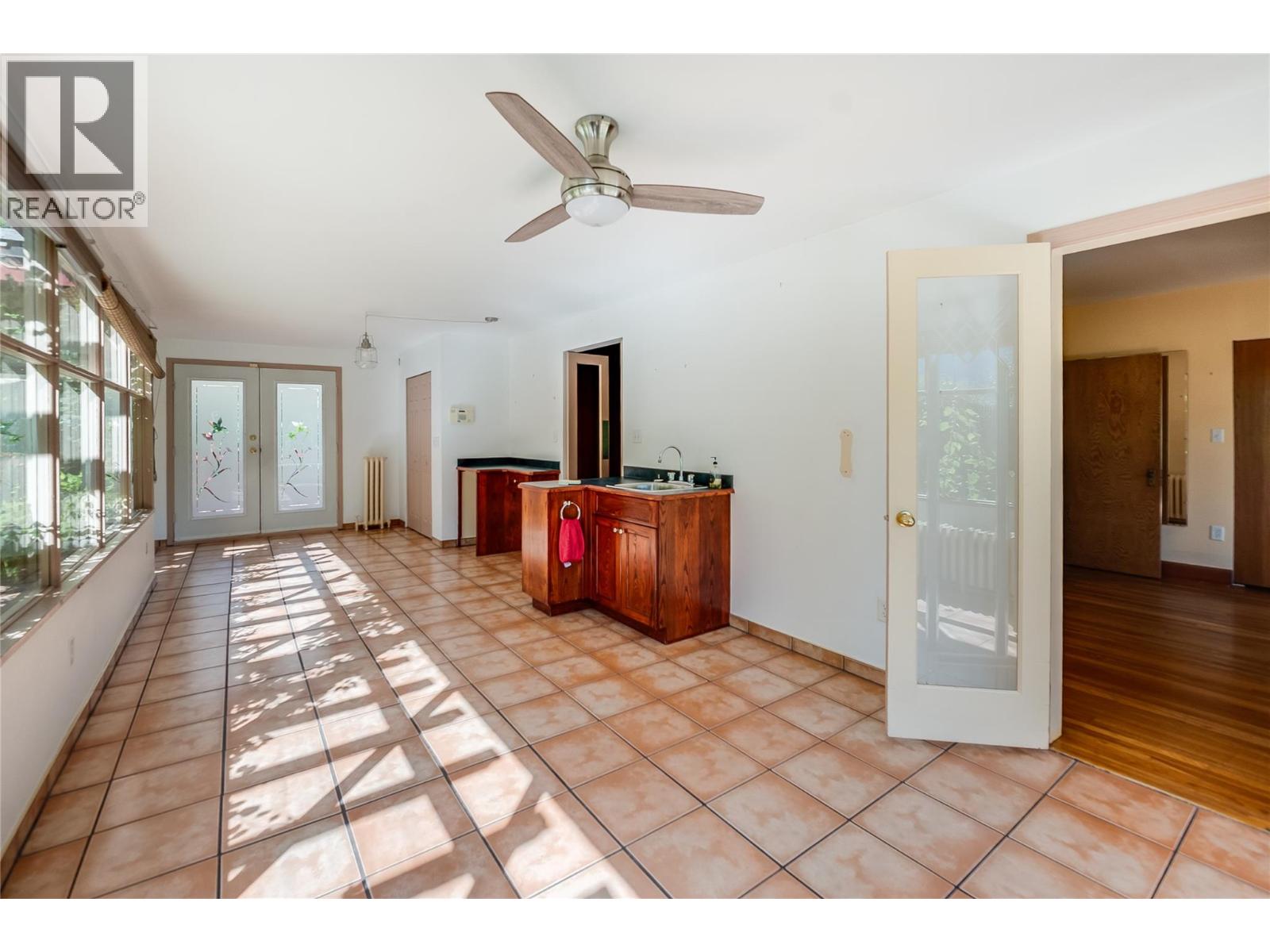 102 18th Street, Castlegar, British Columbia  V1N 2M7 - Photo 28 - 10359264