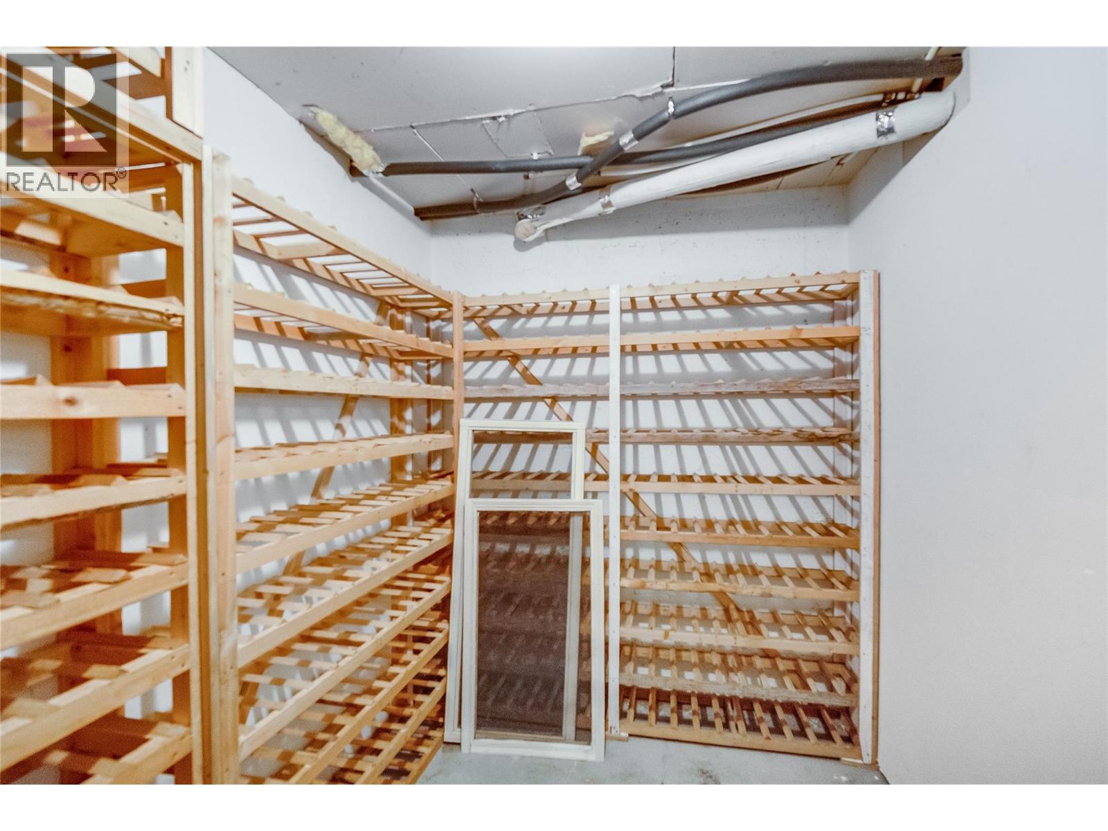 102 18th Street, Castlegar, British Columbia  V1N 2M7 - Photo 49 - 10359264