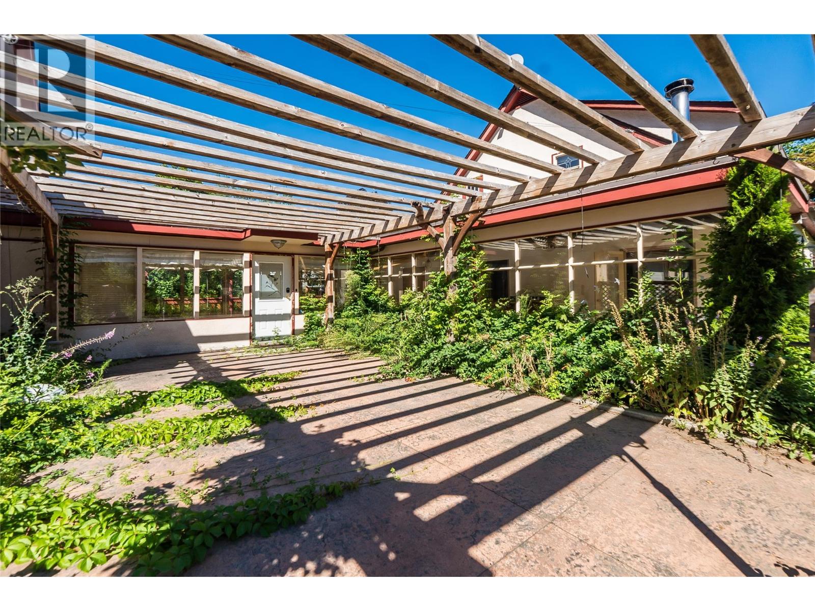 102 18th Street, Castlegar, British Columbia  V1N 2M7 - Photo 56 - 10359264