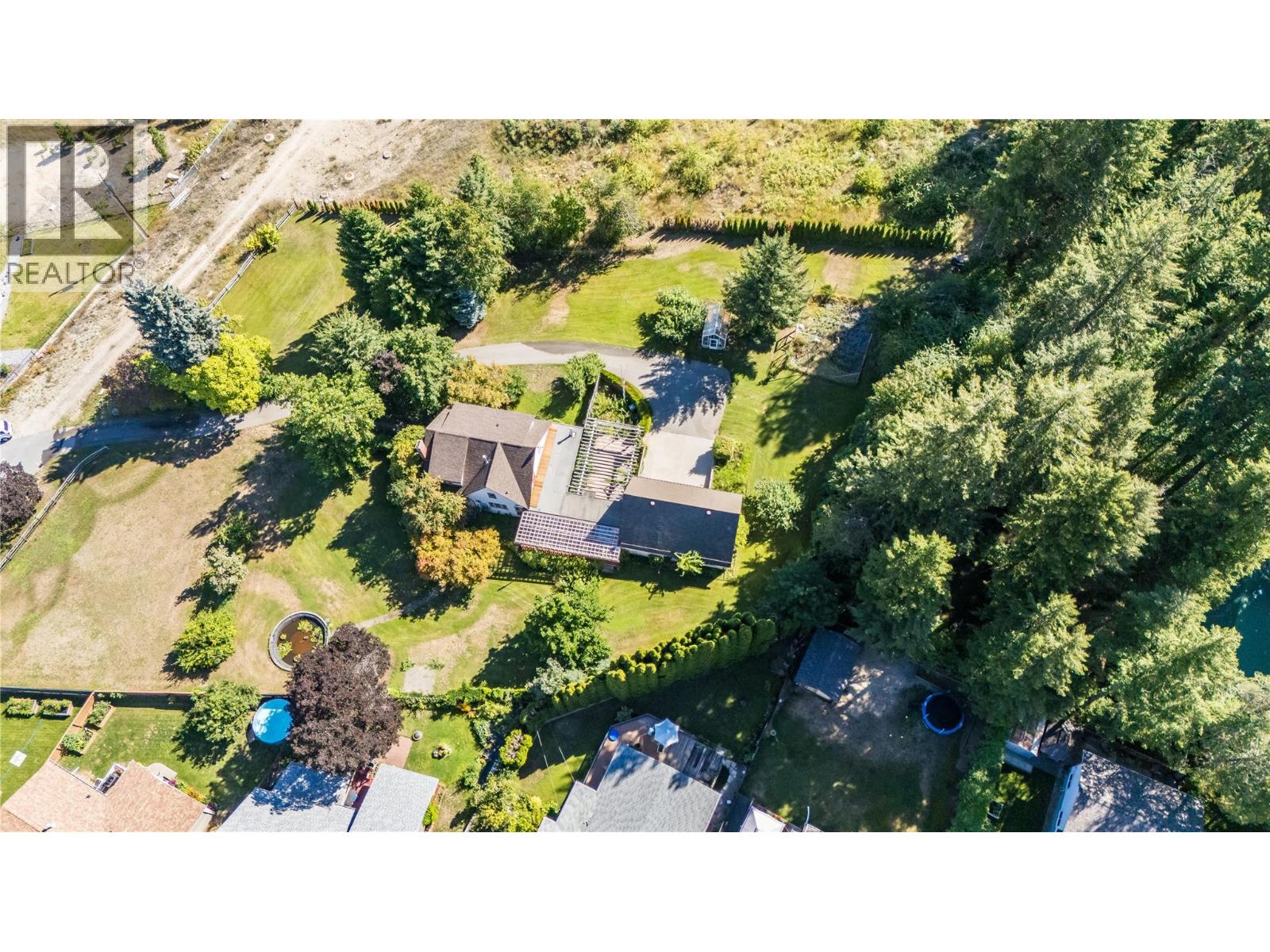 102 18th Street, Castlegar, British Columbia  V1N 2M7 - Photo 69 - 10359264