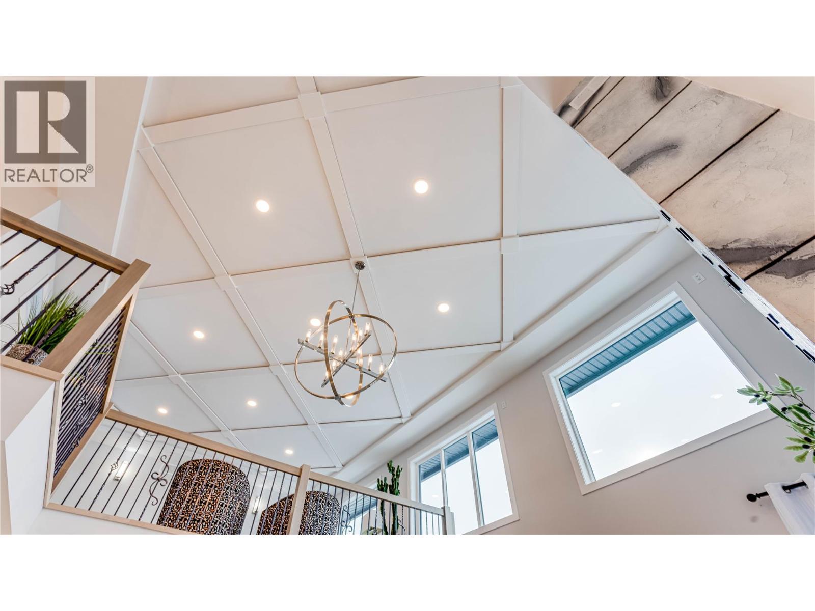 8792 Cortland Place, Coldstream, British Columbia  V1B 4B8 - Photo 18 - 10359612