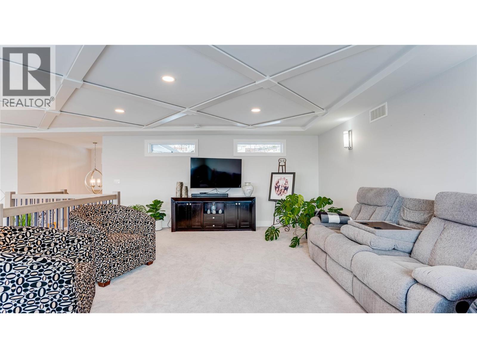 8792 Cortland Place, Coldstream, British Columbia  V1B 4B8 - Photo 50 - 10359612