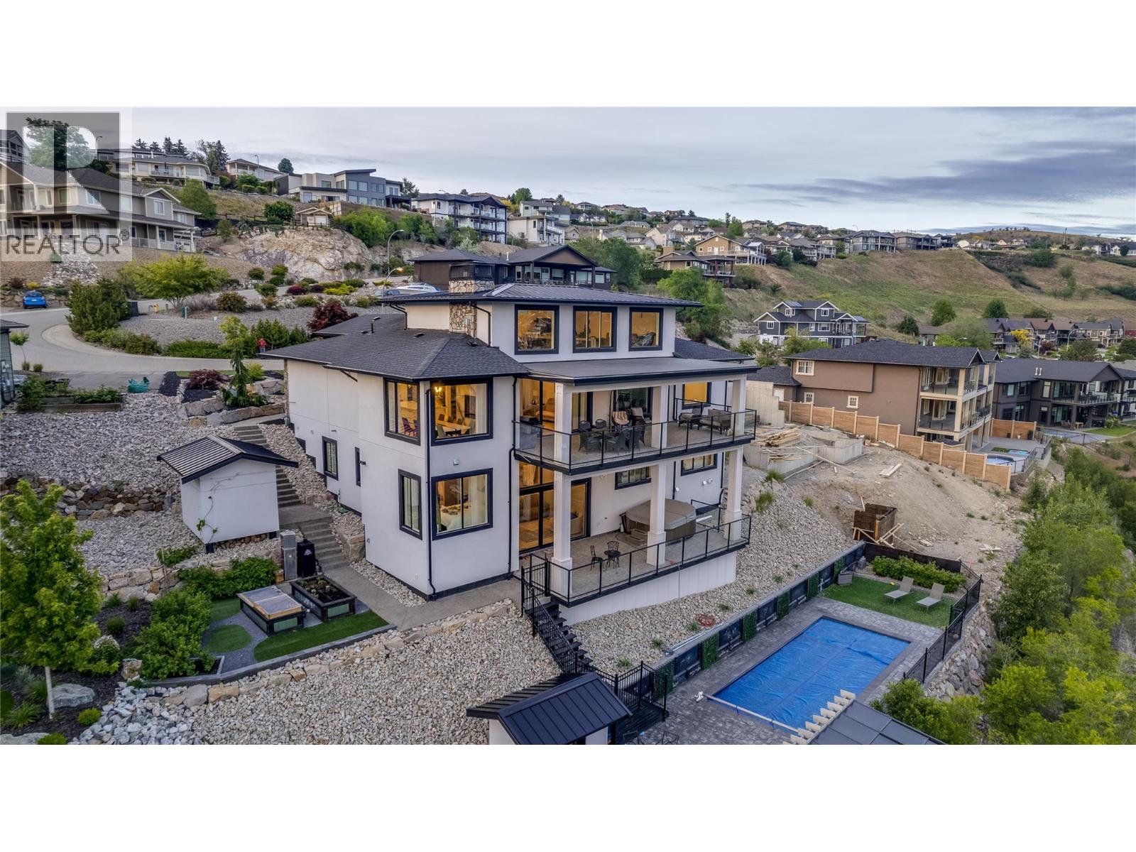 8792 Cortland Place, Coldstream, British Columbia  V1B 4B8 - Photo 86 - 10359612