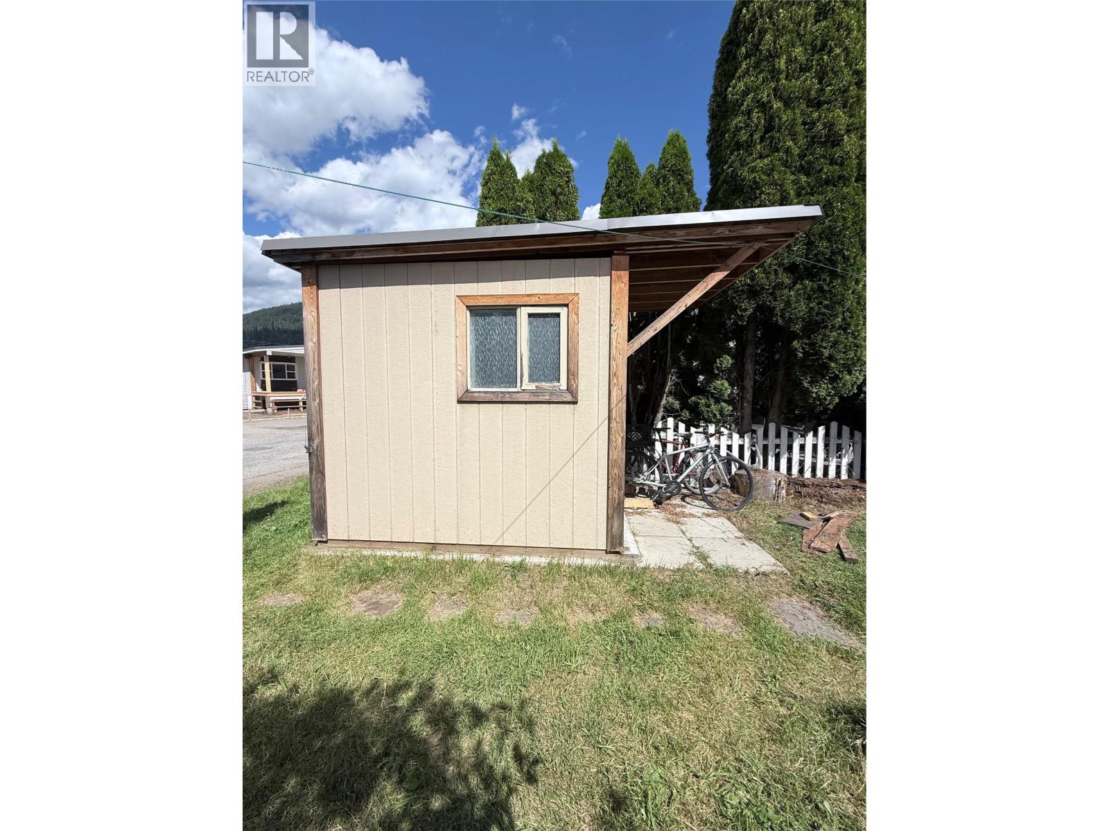 415 Downie Street, Revelstoke, British Columbia  V0E 2S0 - Photo 24 - 10359690