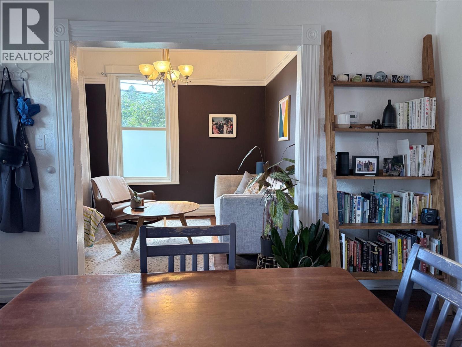 415 Downie Street, Revelstoke, British Columbia  V0E 2S0 - Photo 4 - 10359690