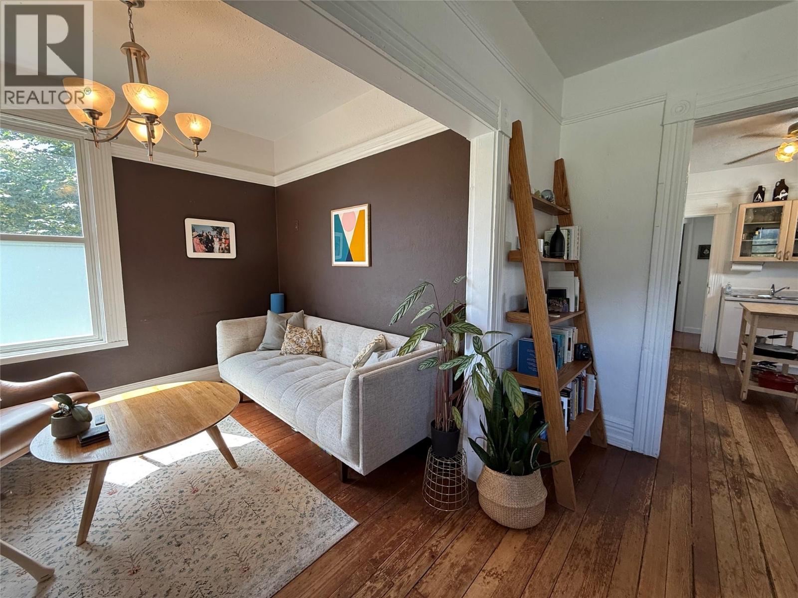 415 Downie Street, Revelstoke, British Columbia  V0E 2S0 - Photo 5 - 10359690