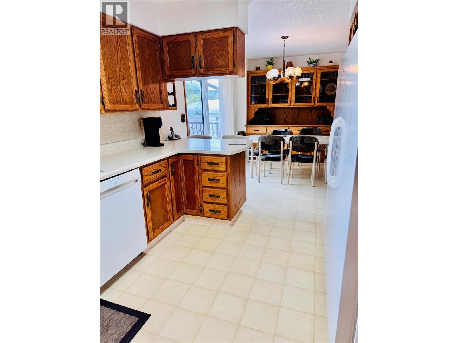 1270 59 Avenue, Grand Forks, British Columbia  V0H 1H0 - Photo 11 - 10359653