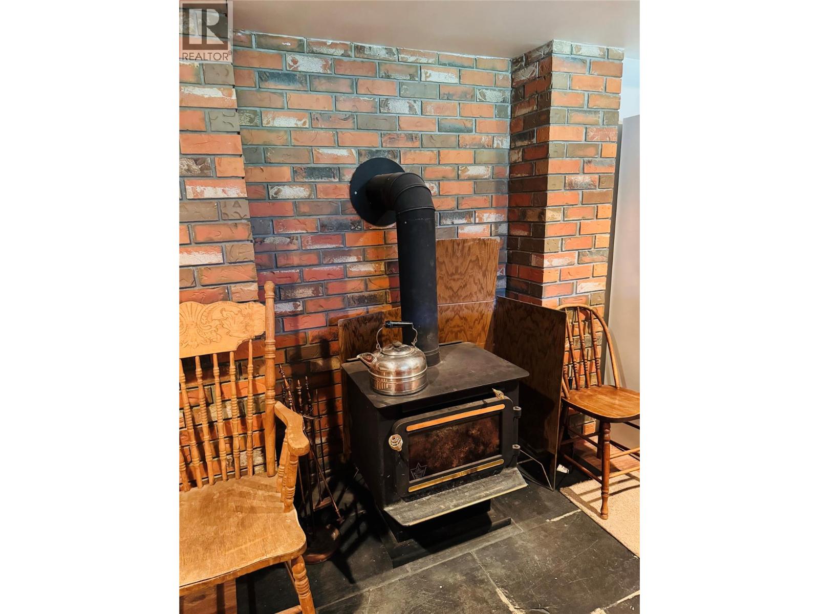 1270 59 Avenue, Grand Forks, British Columbia  V0H 1H0 - Photo 22 - 10359653