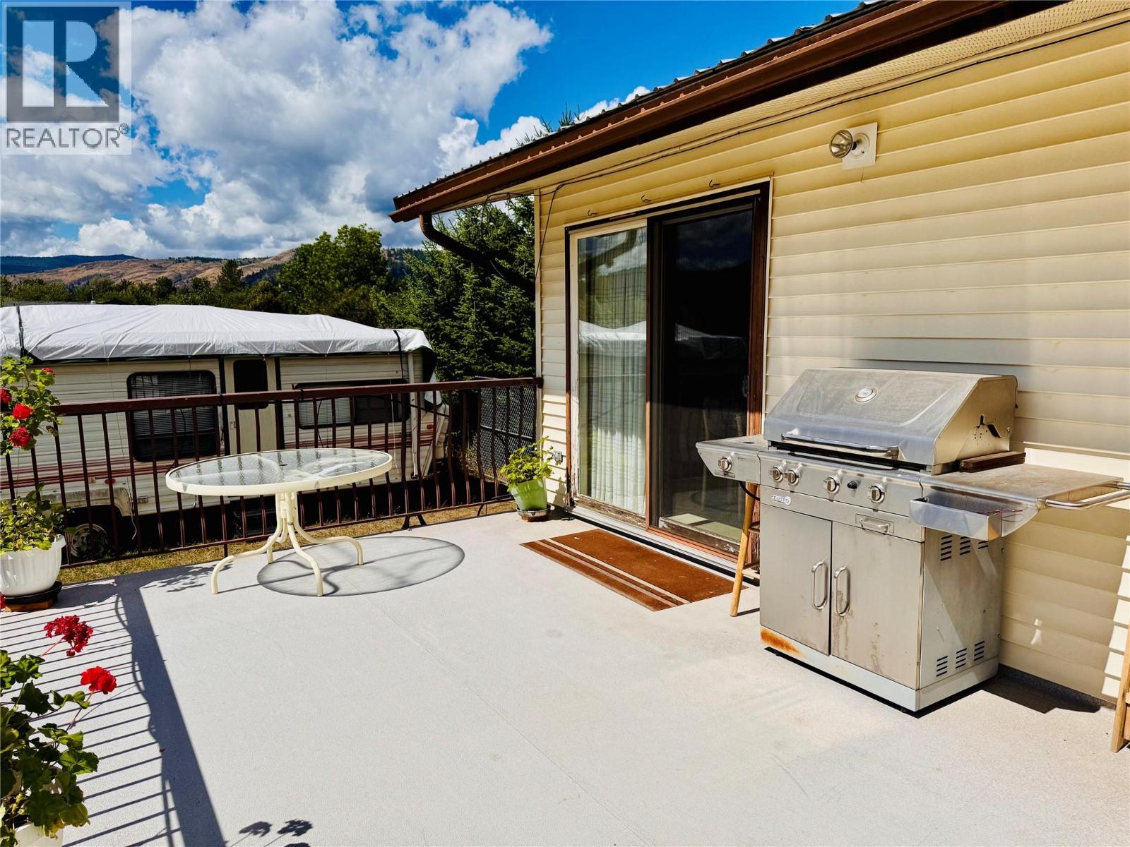 1270 59 Avenue, Grand Forks, British Columbia  V0H 1H0 - Photo 29 - 10359653