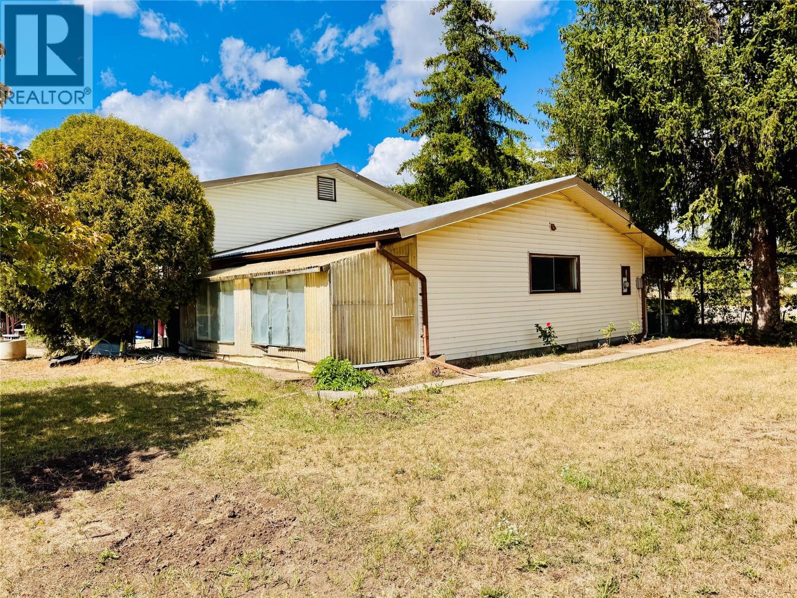 1270 59 Avenue, Grand Forks, British Columbia  V0H 1H0 - Photo 36 - 10359653