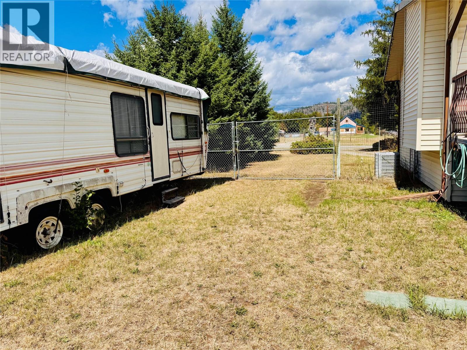 1270 59 Avenue, Grand Forks, British Columbia  V0H 1H0 - Photo 43 - 10359653