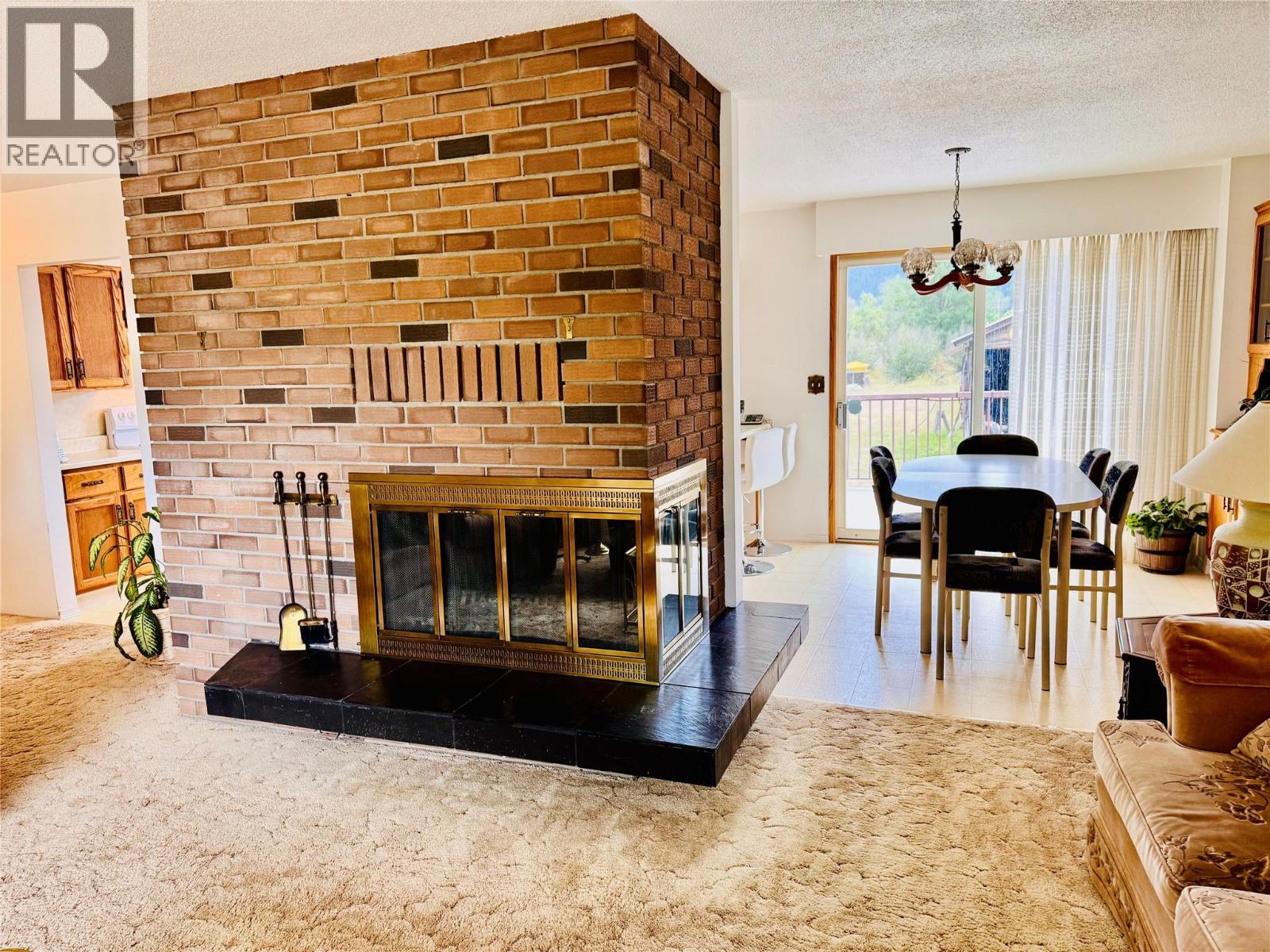 1270 59 Avenue, Grand Forks, British Columbia  V0H 1H0 - Photo 8 - 10359653