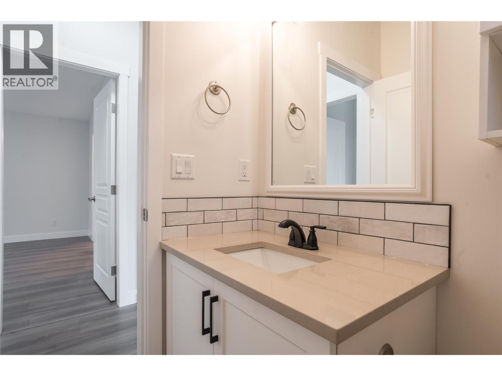 8300 Gallagher Lake Frontage Road Unit# 70, Oliver, British Columbia  V0H 1T0 - Photo 30 - 10359817