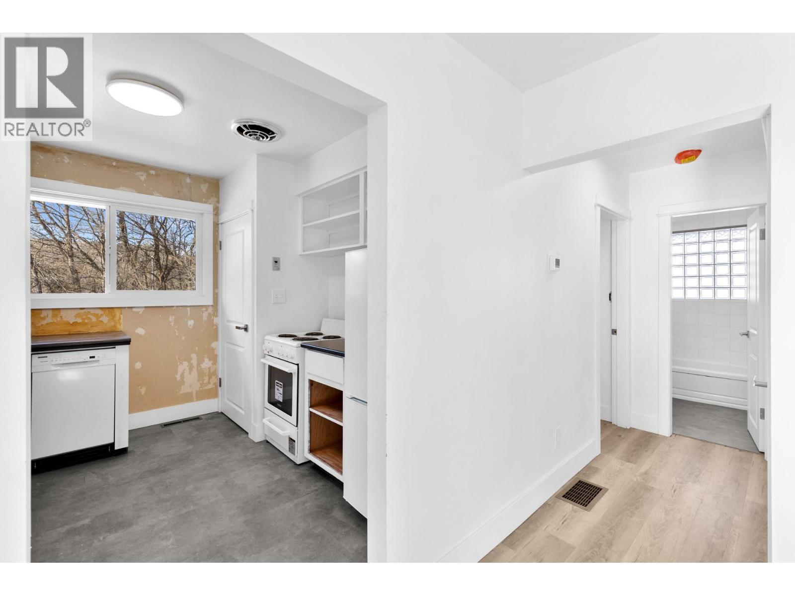 608 Browne Road, Vernon, British Columbia  V1T 7M1 - Photo 12 - 10359643