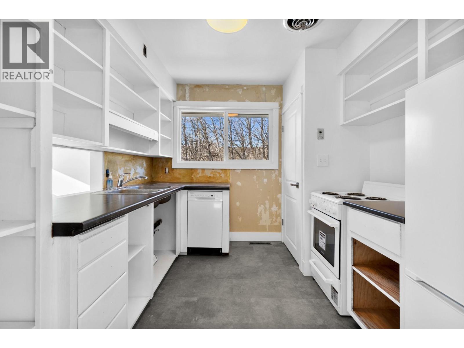 608 Browne Road, Vernon, British Columbia  V1T 7M1 - Photo 13 - 10359643