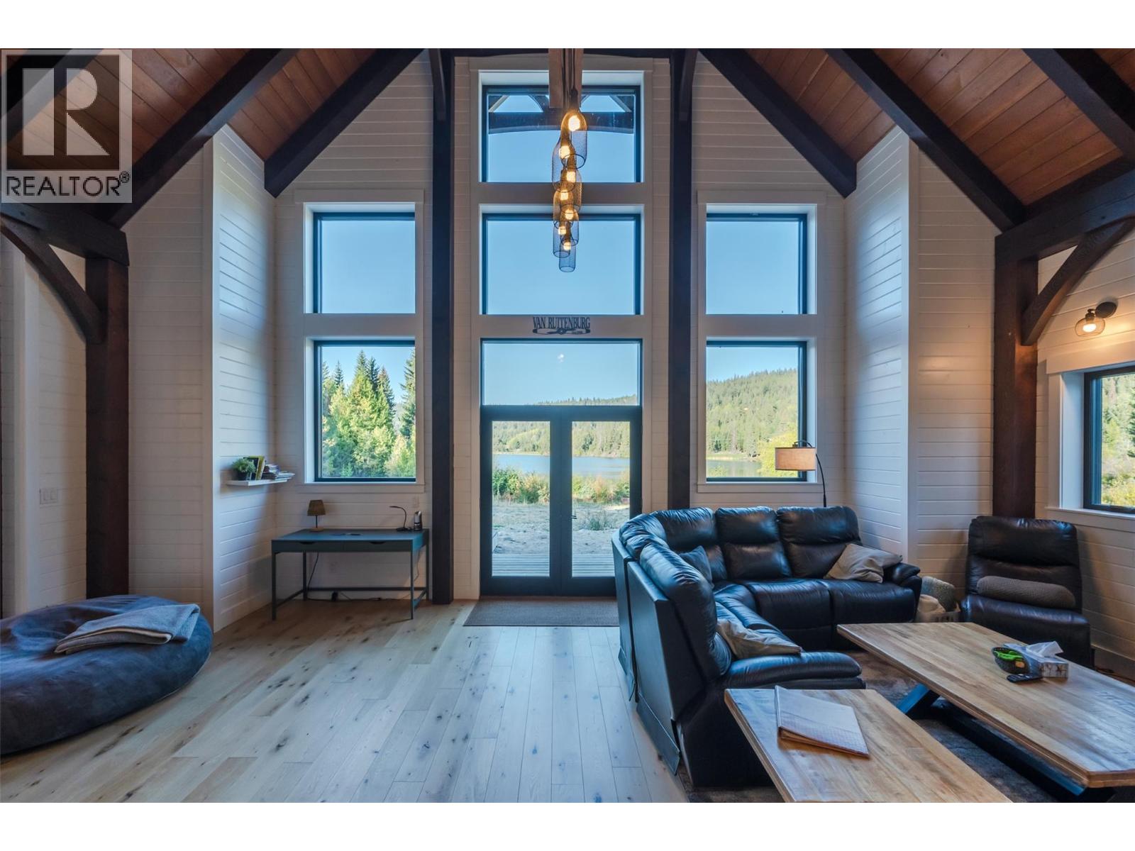 3593 Princeton Summerland Road, Princeton, British Columbia  V0X 1W0 - Photo 10 - 10359819