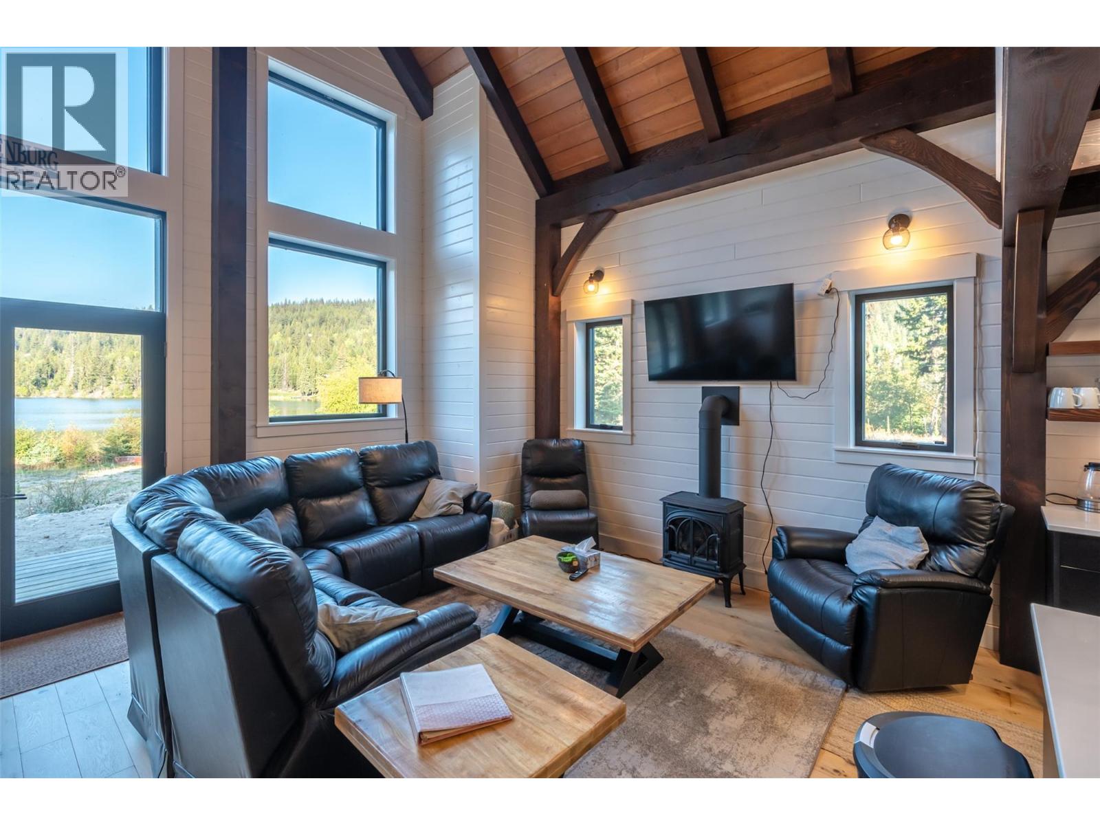 3593 Princeton Summerland Road, Princeton, British Columbia  V0X 1W0 - Photo 11 - 10359819