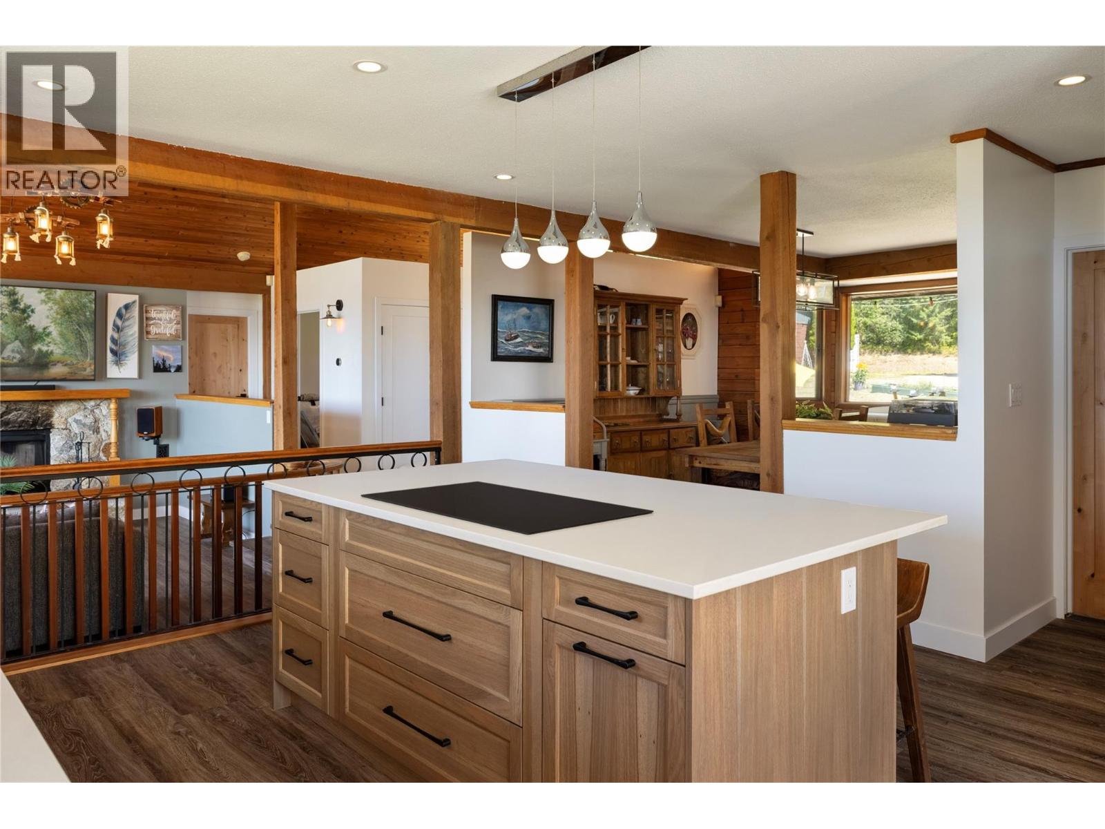 7940 Keddleston Road, Vernon, British Columbia  V1B 3N4 - Photo 17 - 10359735