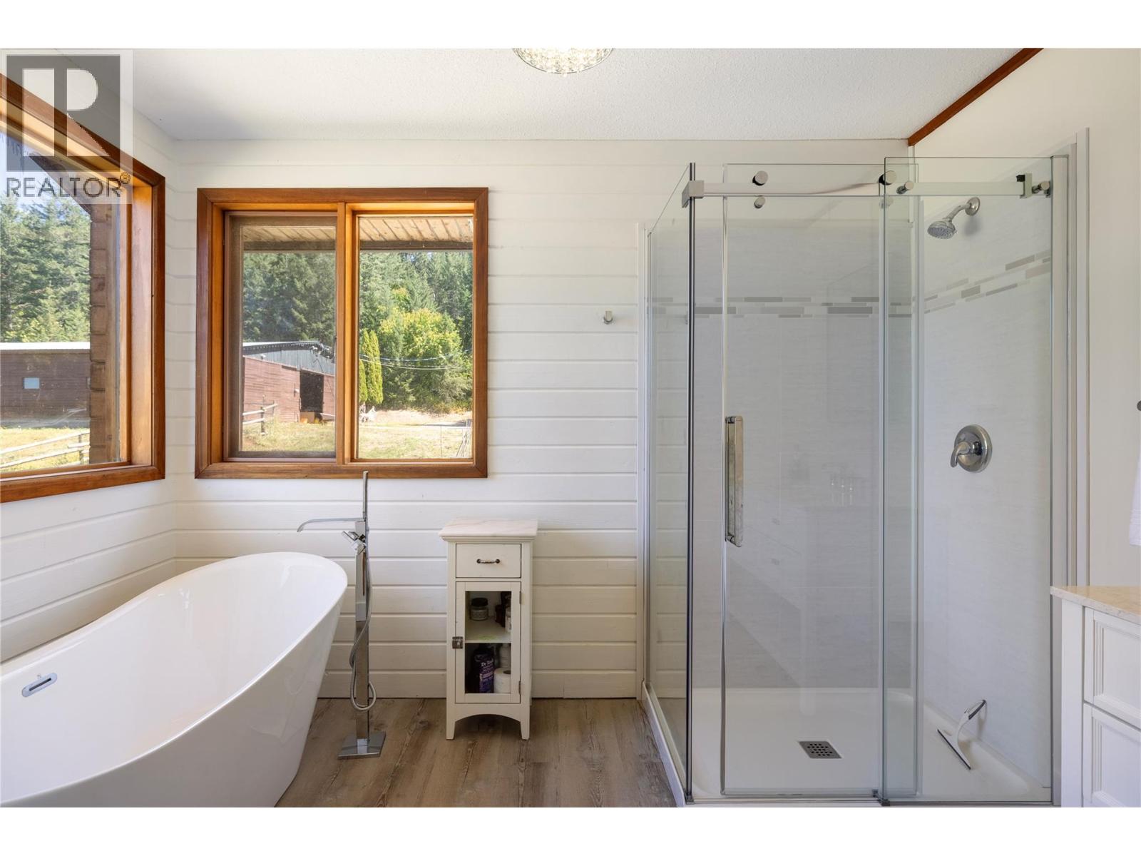 7940 Keddleston Road, Vernon, British Columbia  V1B 3N4 - Photo 23 - 10359735