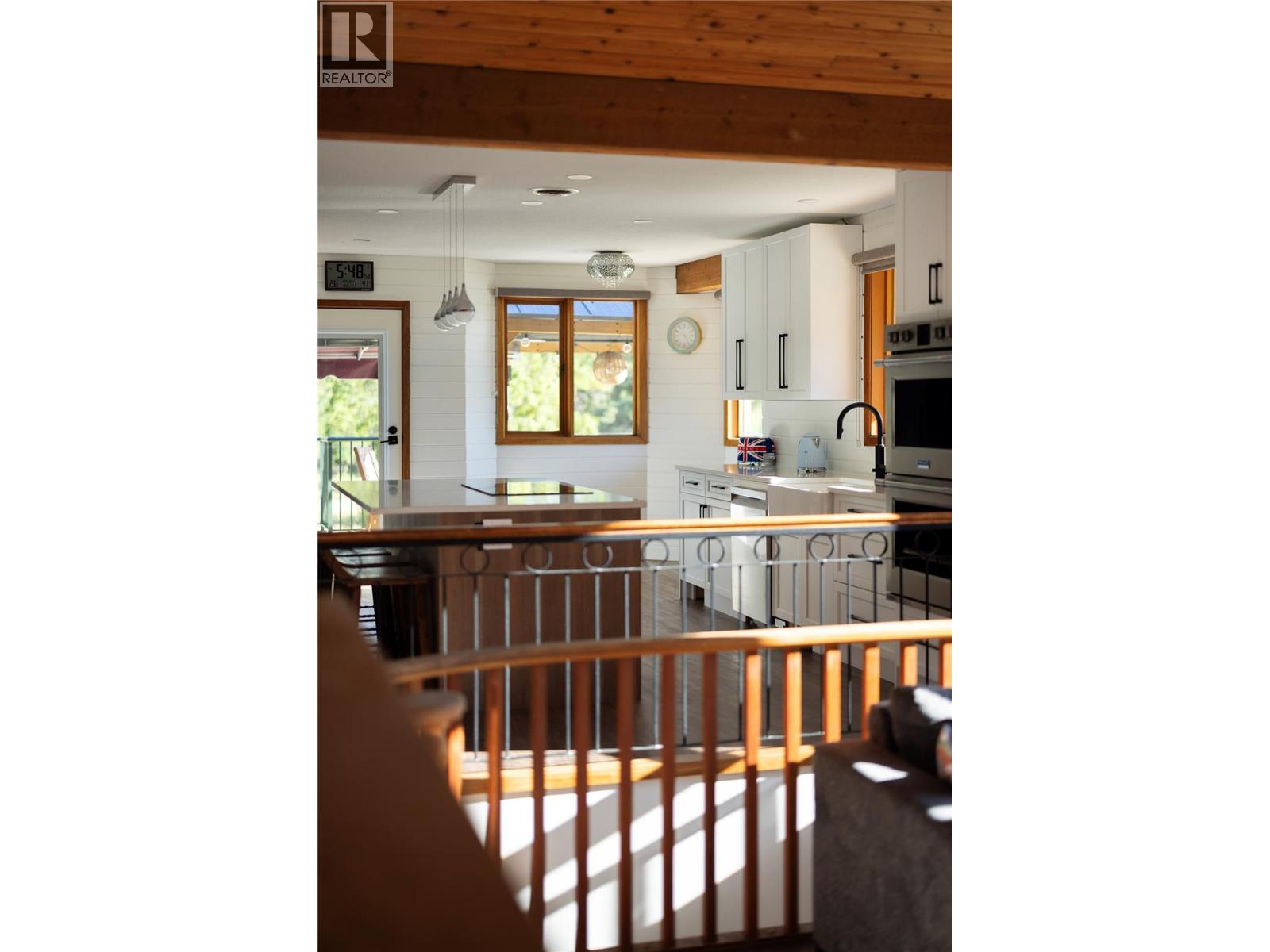 7940 Keddleston Road, Vernon, British Columbia  V1B 3N4 - Photo 35 - 10359735