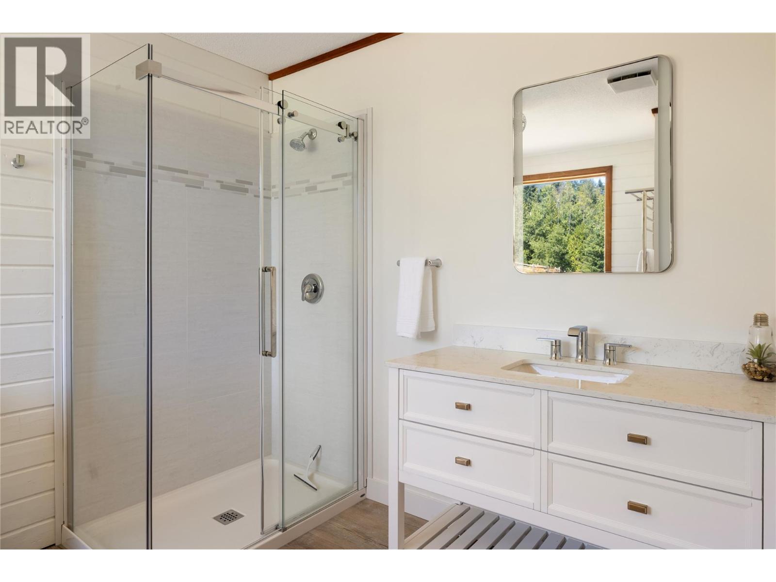 7940 Keddleston Road, Vernon, British Columbia  V1B 3N4 - Photo 24 - 10359102