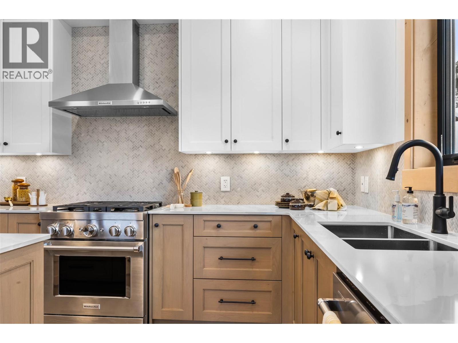 7005 Mcgillivray Lake Drive Unit# 15, Sun Peaks, British Columbia  V0E 5N0 - Photo 10 - 10359886