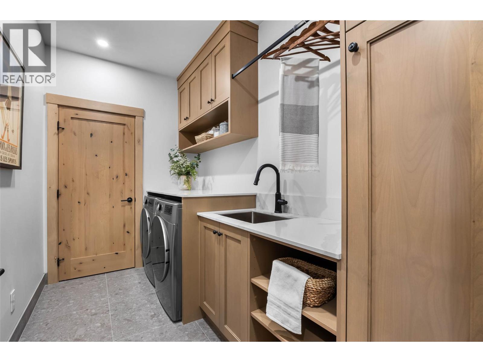 7005 Mcgillivray Lake Drive Unit# 15, Sun Peaks, British Columbia  V0E 5N0 - Photo 23 - 10359886