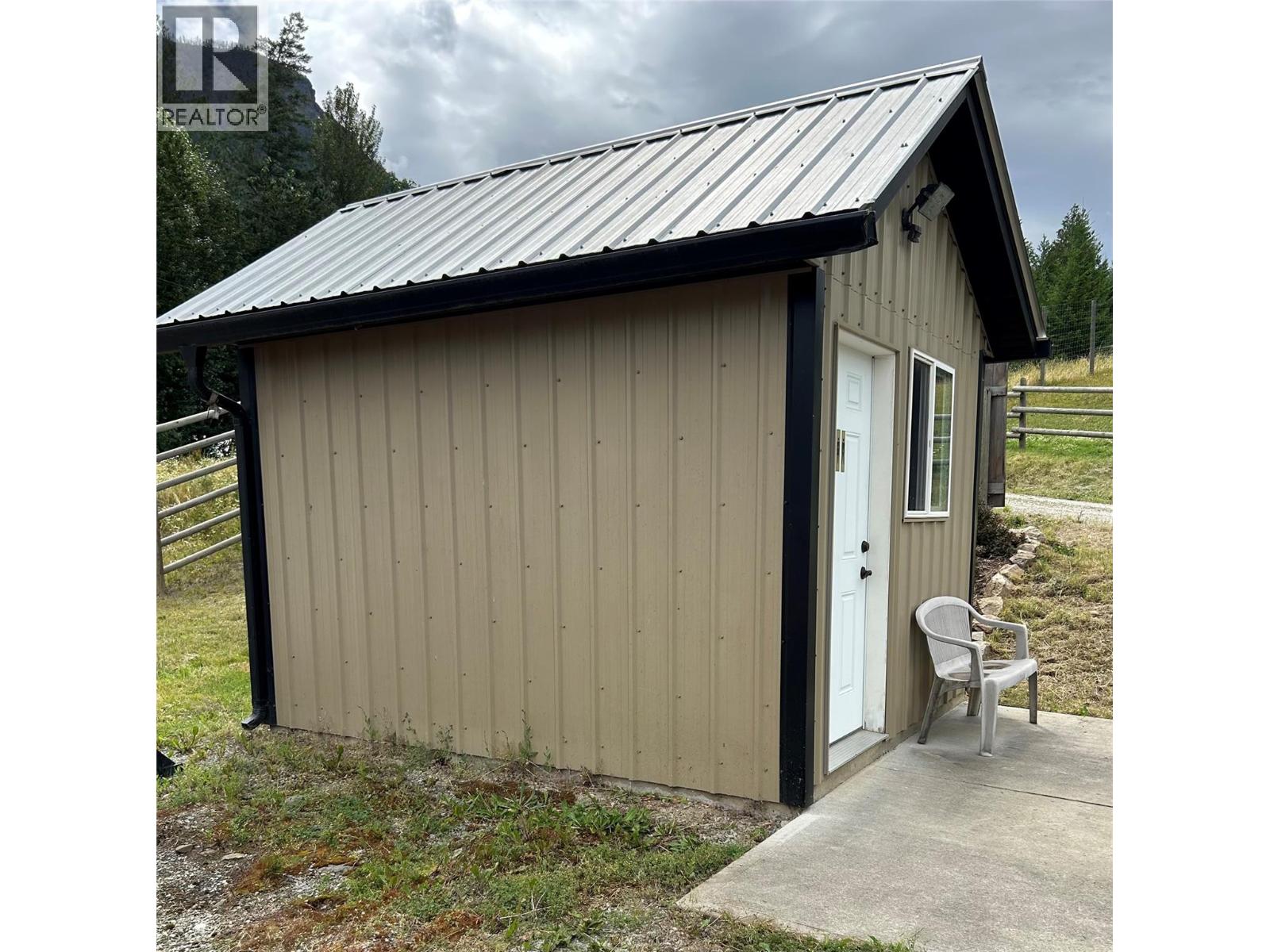 184 Monks Road, Grindrod, British Columbia  V0E 1Y0 - Photo 63 - 10359973