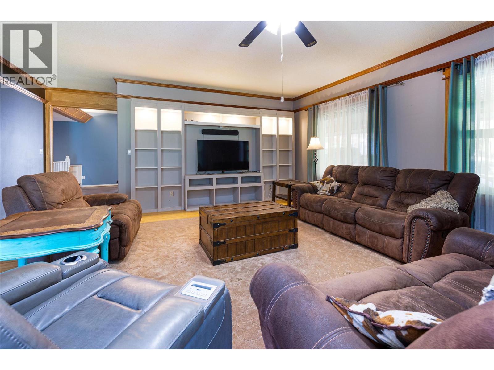 7630 97a Highway, Mara, British Columbia  V0E 2K0 - Photo 6 - 10359924