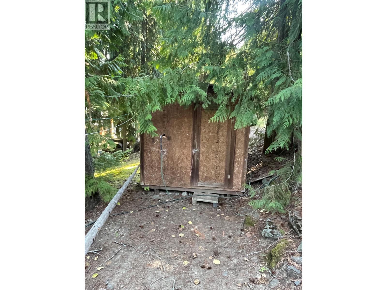 4255 Justin Road, Eagle Bay, British Columbia  V0E 1T0 - Photo 13 - 10359993