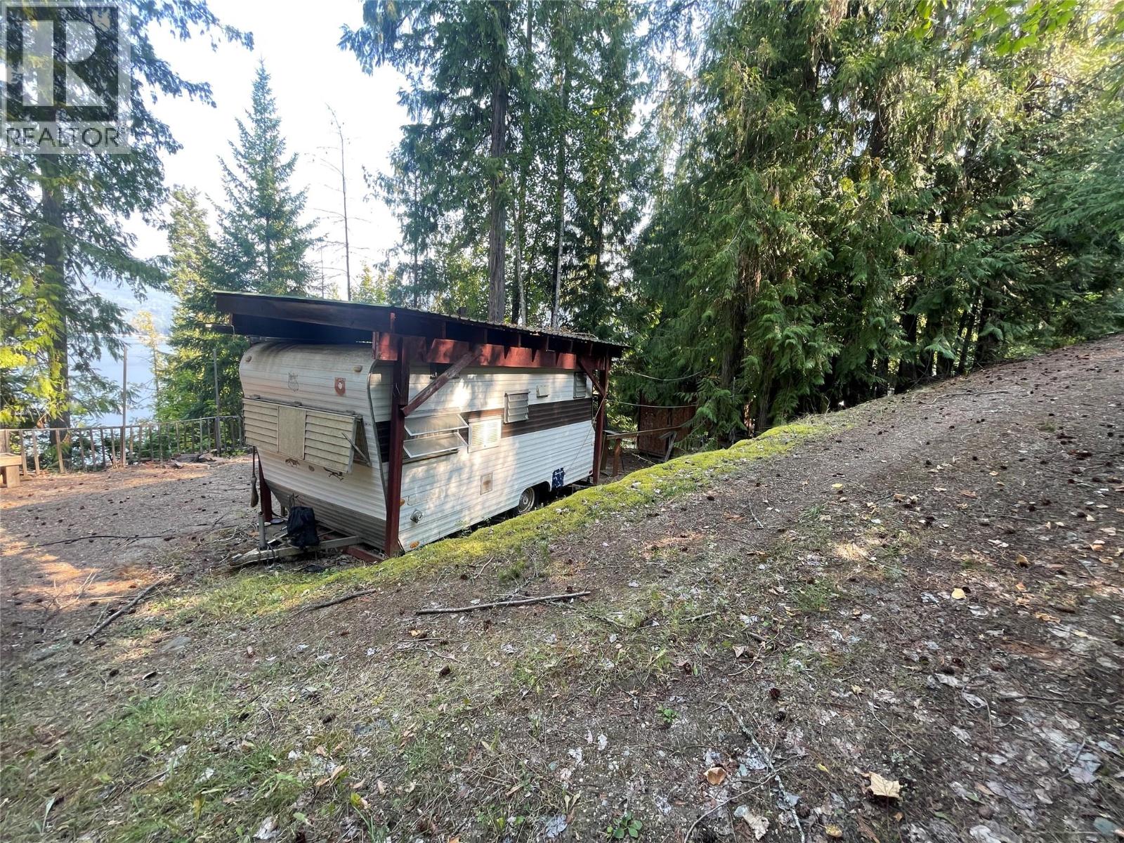 4255 Justin Road, Eagle Bay, British Columbia  V0E 1T0 - Photo 20 - 10359993